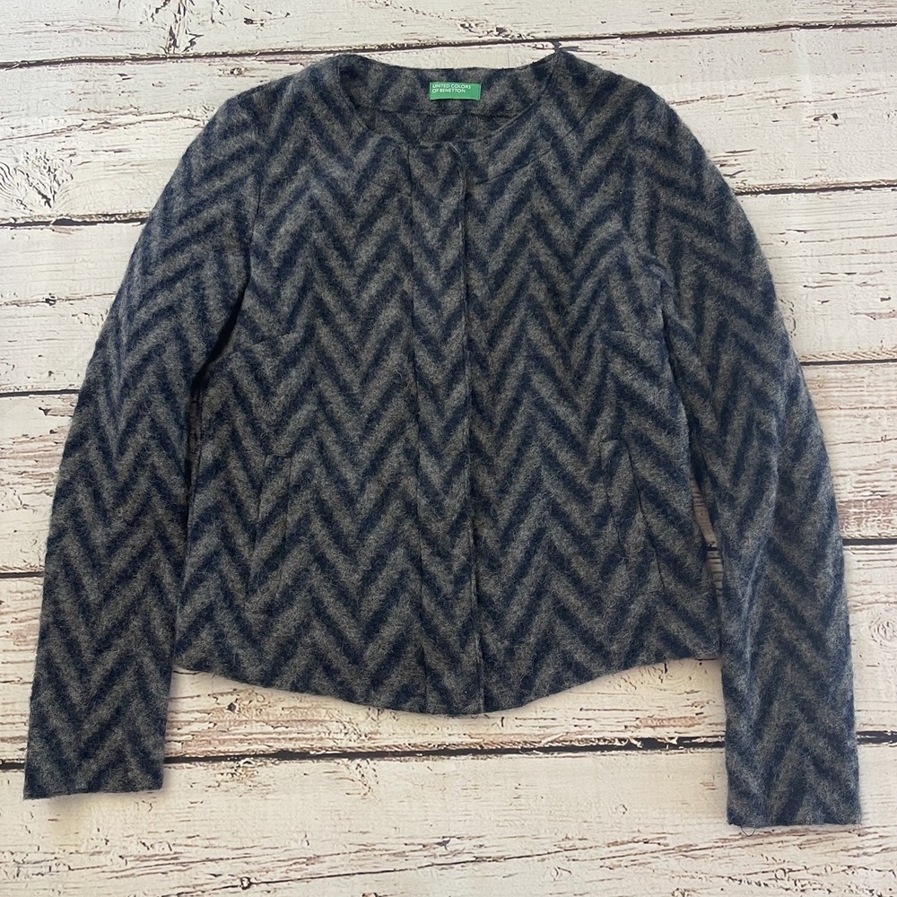Benetton Jacket Womens Size 4 Wool Blend Grey Navy Chevron Full Zip Pockets Boxy